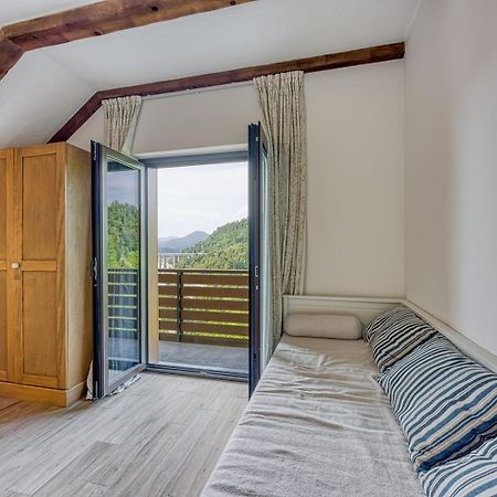 Villa Fužine Exteriör bild
